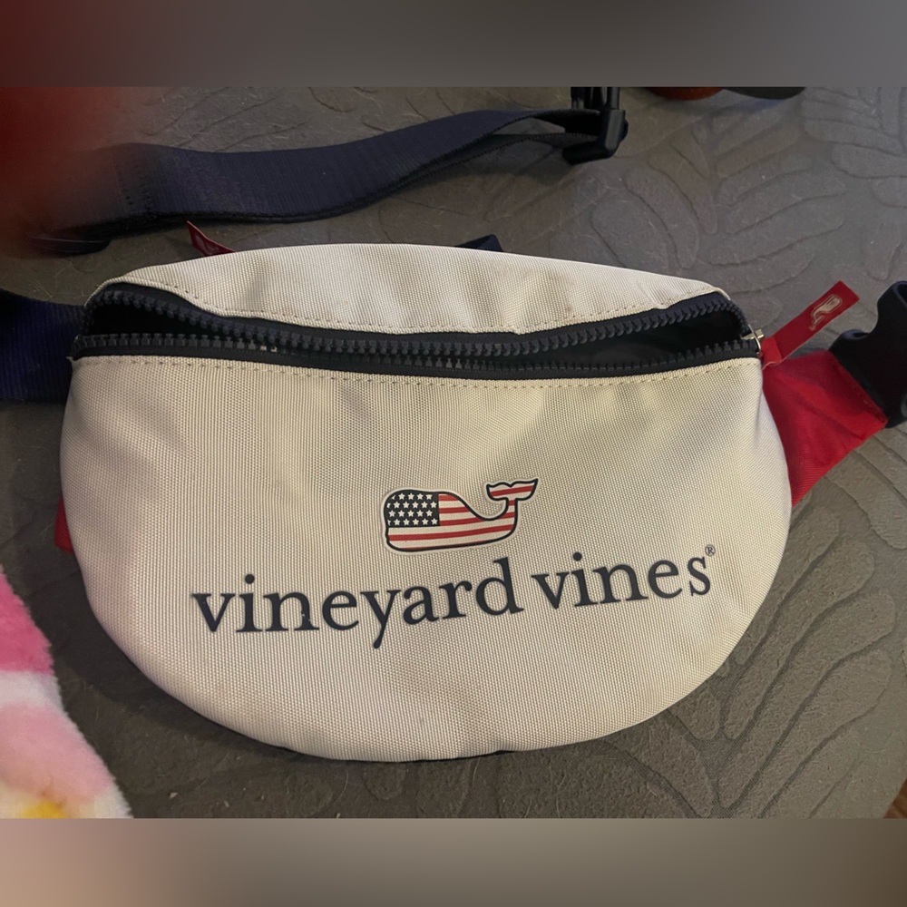 Vineyard Vines Belt Bag Crossbody